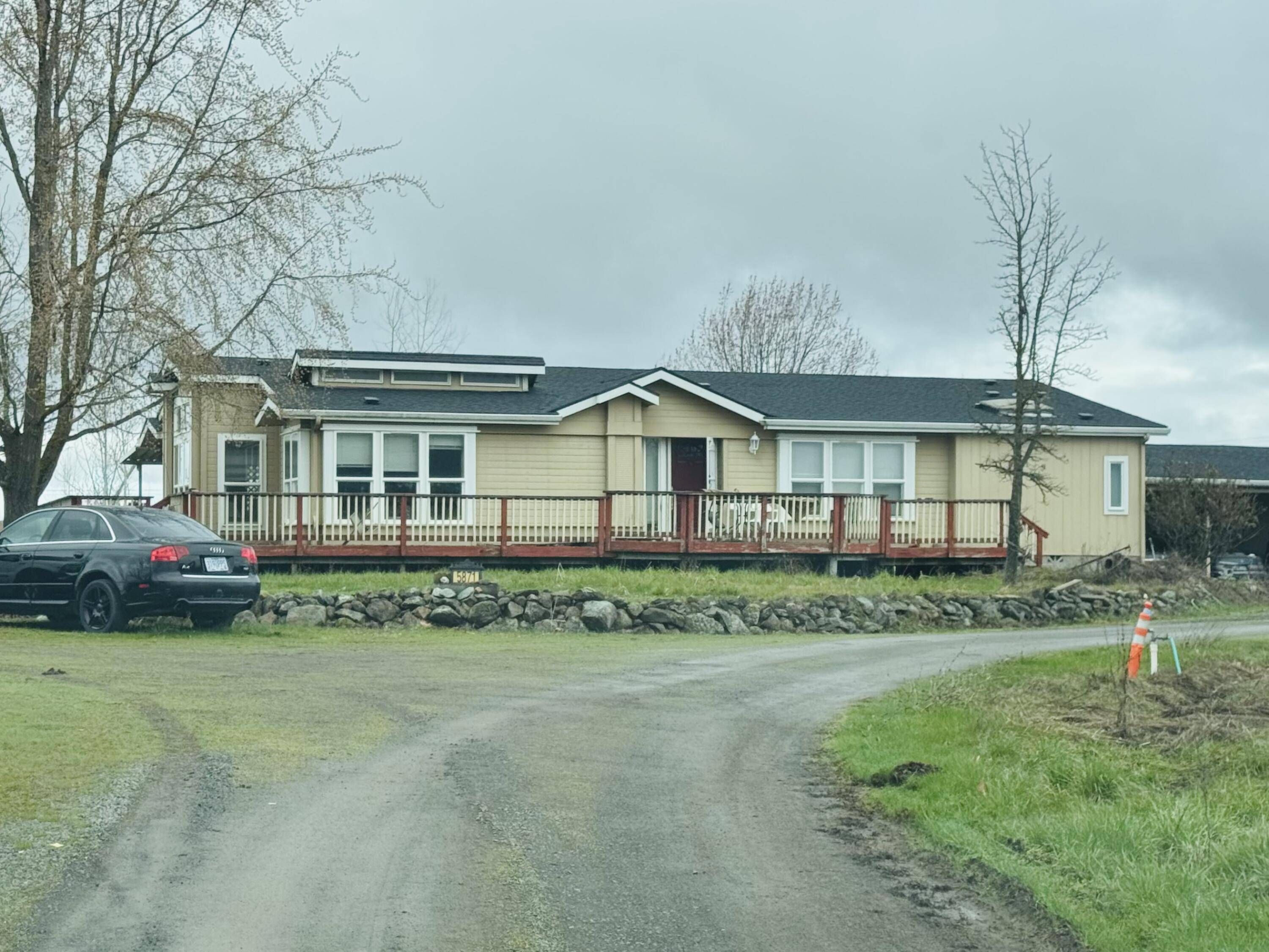 5871 Highway 140, Eagle Point, OR 97524