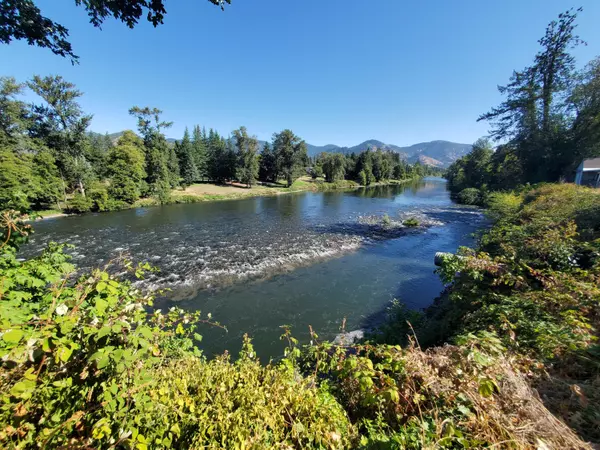 Grants Pass, OR 97527,1860 Rogue River HWY