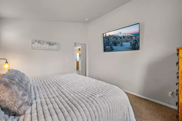 3409 Juniper AVE Redmond, OR 97756