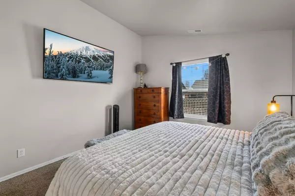 3409 Juniper AVE Redmond, OR 97756