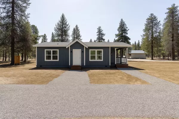 52745 Rainbow DR, La Pine, OR 97739