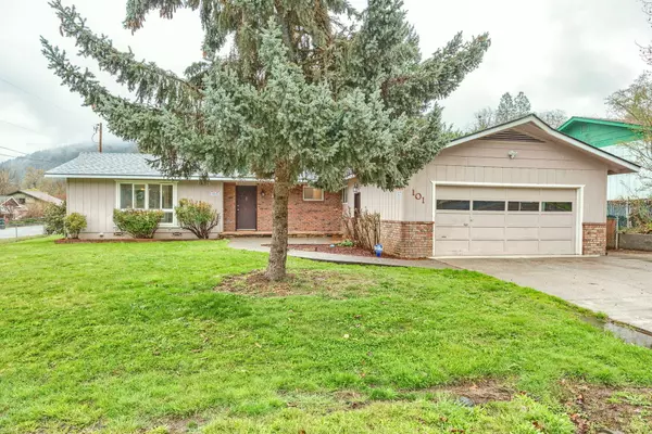 101 Jason WAY, Grants Pass, OR 97527