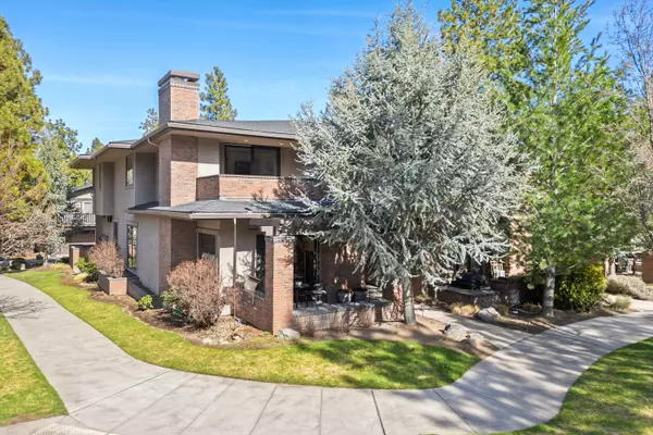 Bend, OR 97703,2559 Crossing DR