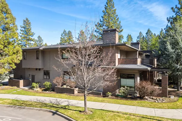 Bend, OR 97703,2559 Crossing DR