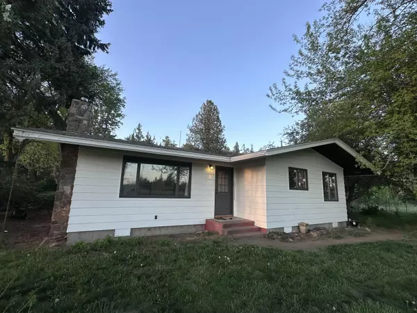 2343 Coyner AVE, Redmond, OR 97756