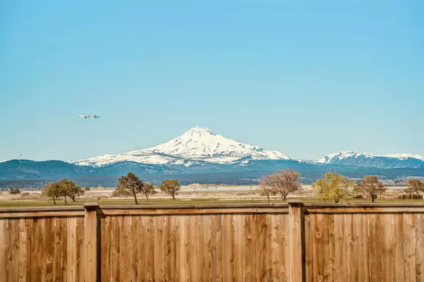 Madras, OR 97741,1256 Golf Course DR