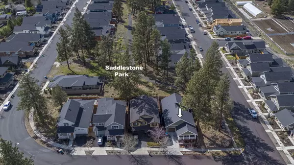 Sisters, OR 97759,1104 Horse Back TRL