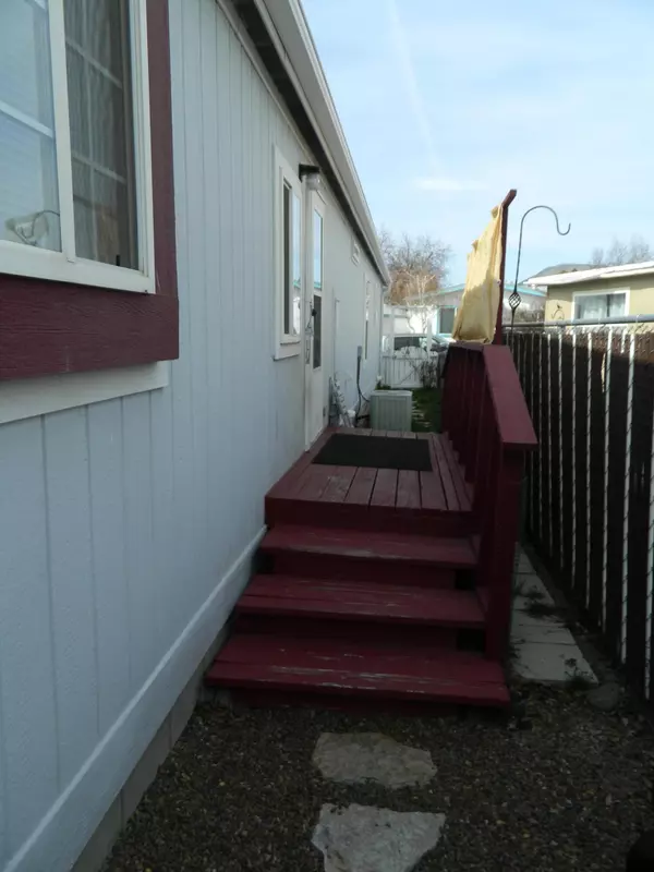 Klamath Falls, OR 97603,7120 Turner CT