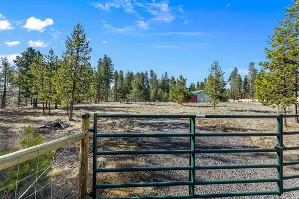 16163 Hawks Lair RD, La Pine, OR 97739