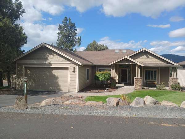 4720 Horned Lark DR, Klamath Falls, OR 97601