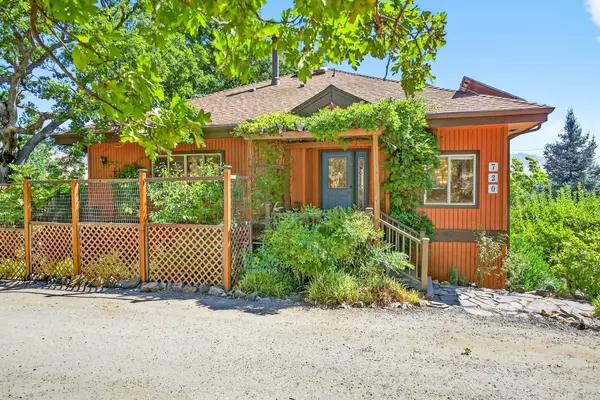 Ashland, OR 97520,720 Grover ST