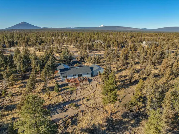 Sisters, OR 97759,17725 Mountain View RD