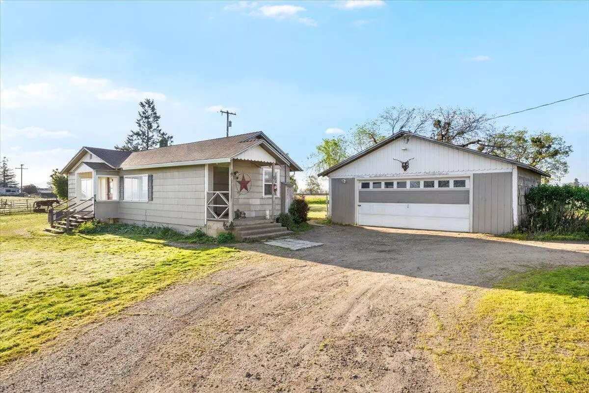 Central Point, OR 97502,7365 Blackwell RD