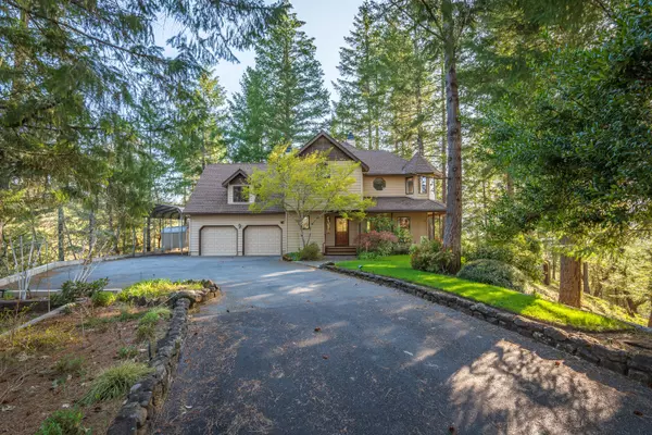 Grants Pass, OR 97526,701 Shadow Hills DR