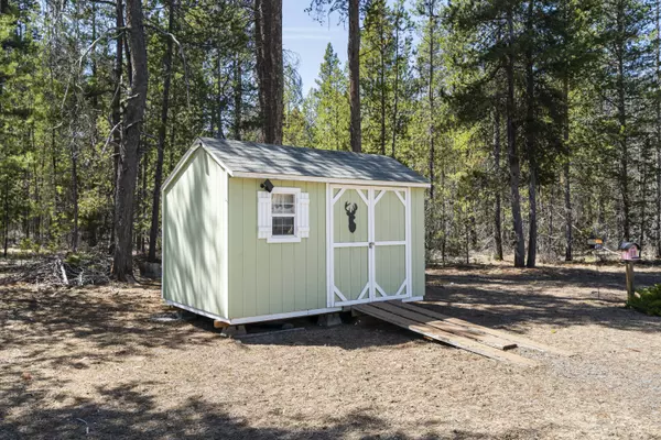 La Pine, OR 97739,52315 Lechner LN