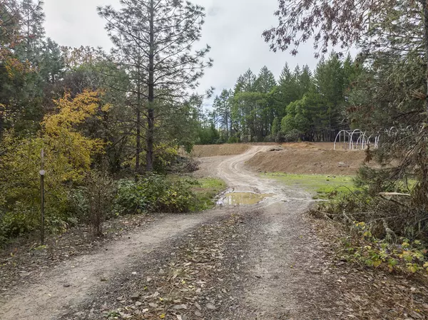 Selma, OR 97538,185 Shore DR