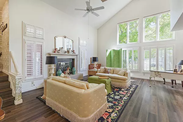 Grants Pass, OR 97527,115 Gold River LN