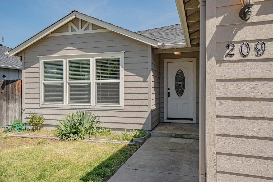 Medford, OR 97501,209 Reanna WAY