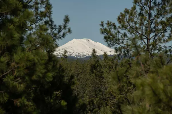 Bend, OR 97702,18772 Choctaw RD