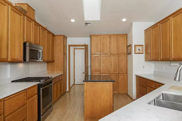 Grants Pass, OR 97527,175 Morris LN