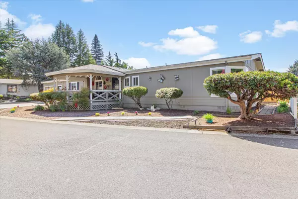 Grants Pass, OR 97527,1841 Tamarac LN