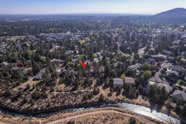 2877 Lotno DR, Bend, OR 97701