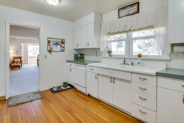 Redmond, OR 97756,775 35th ST