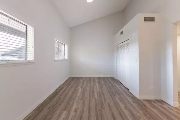 Grants Pass, OR 97527,115 Rogue River HWY #302