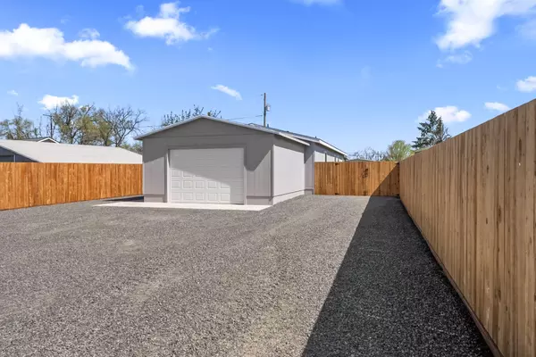 Metolius, OR 97741,143 Jefferson AVE