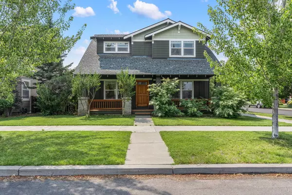 2727 Great Horned PL, Bend, OR 97701