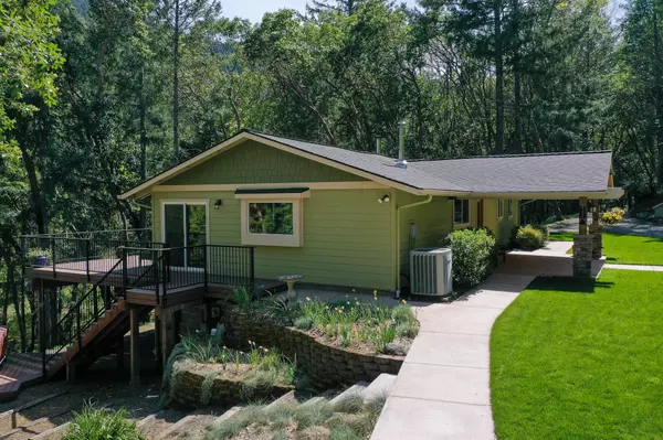 3200 Anderson Creek RD, Talent, OR 97540