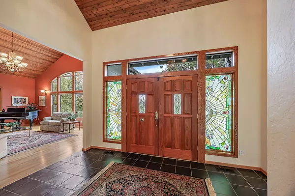 Jacksonville, OR 97530,440 Richard WAY