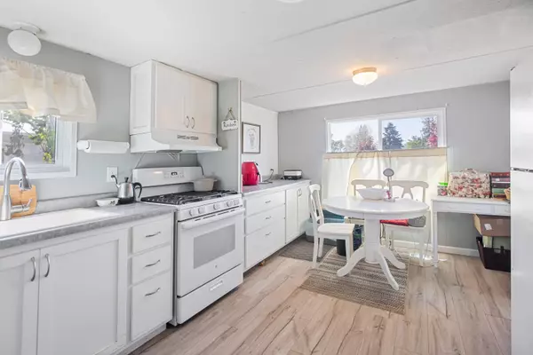 Grants Pass, OR 97526,2325 Highland AVE #17