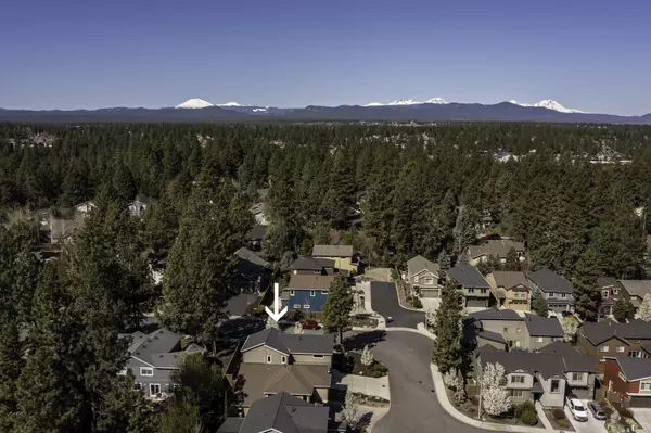 Bend, OR 97703,1210 Rockwood LN