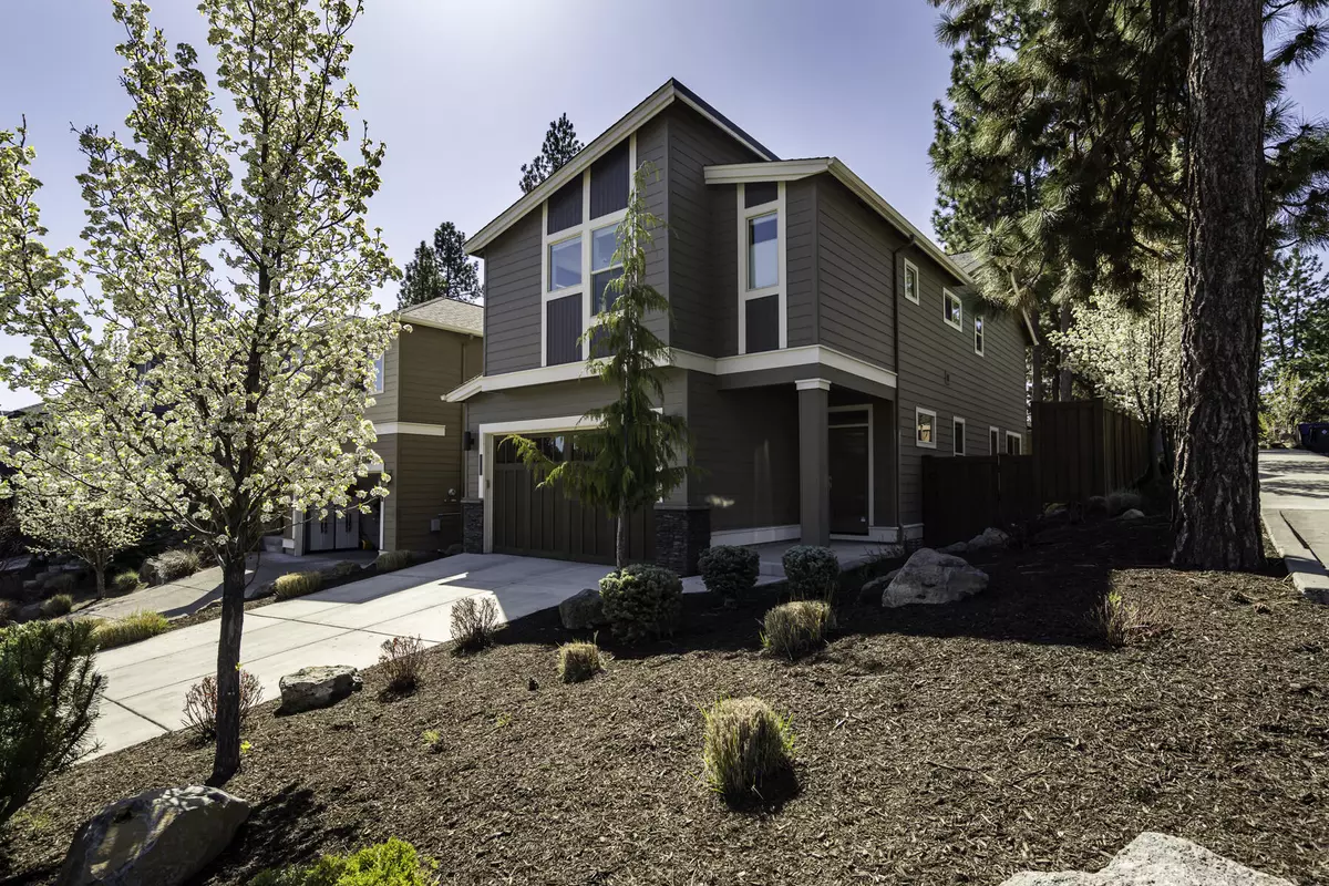 Bend, OR 97703,1210 Rockwood LN