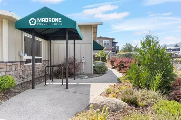 Ashland, OR 97520,481 Applegate WAY