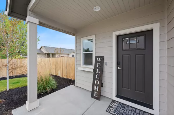 Redmond, OR 97756,968 Teak CT