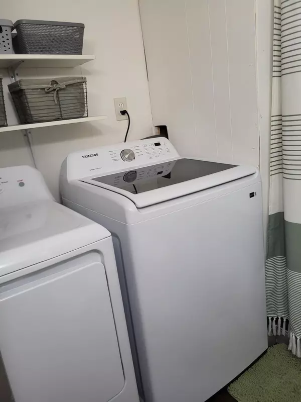 Grants Pass, OR 97527,7001 Rogue River HWY #23