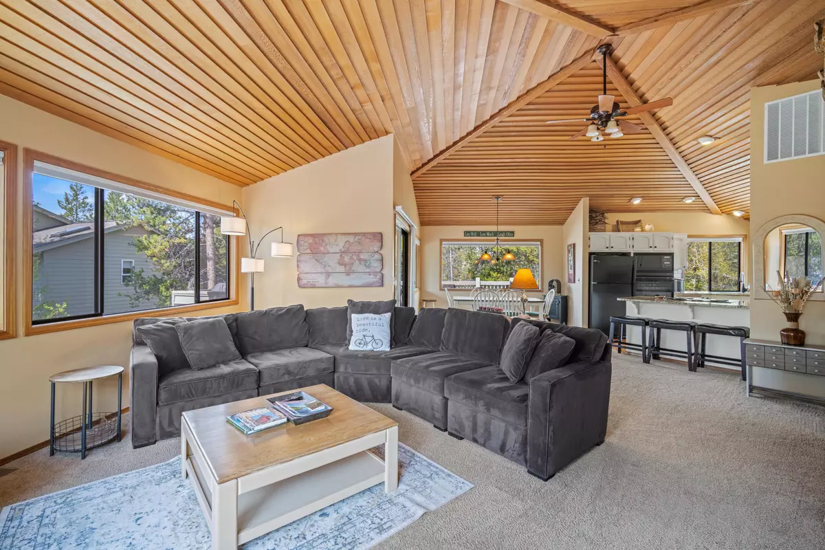 Sunriver, OR 97707,57815 Shag Bark LN