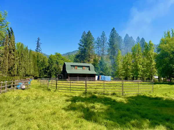 Grants Pass, OR 97526,4521 Averill DR