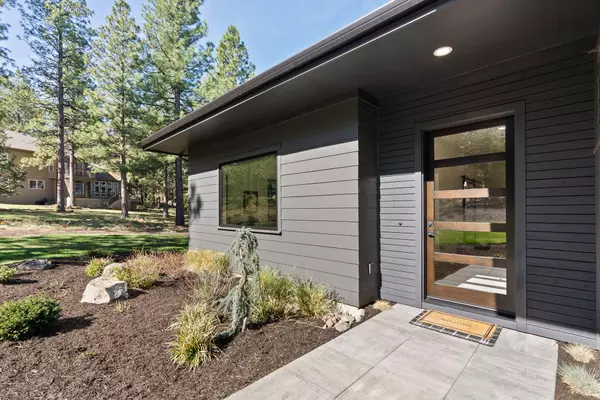 Bend, OR 97703,3039 Winslow DR