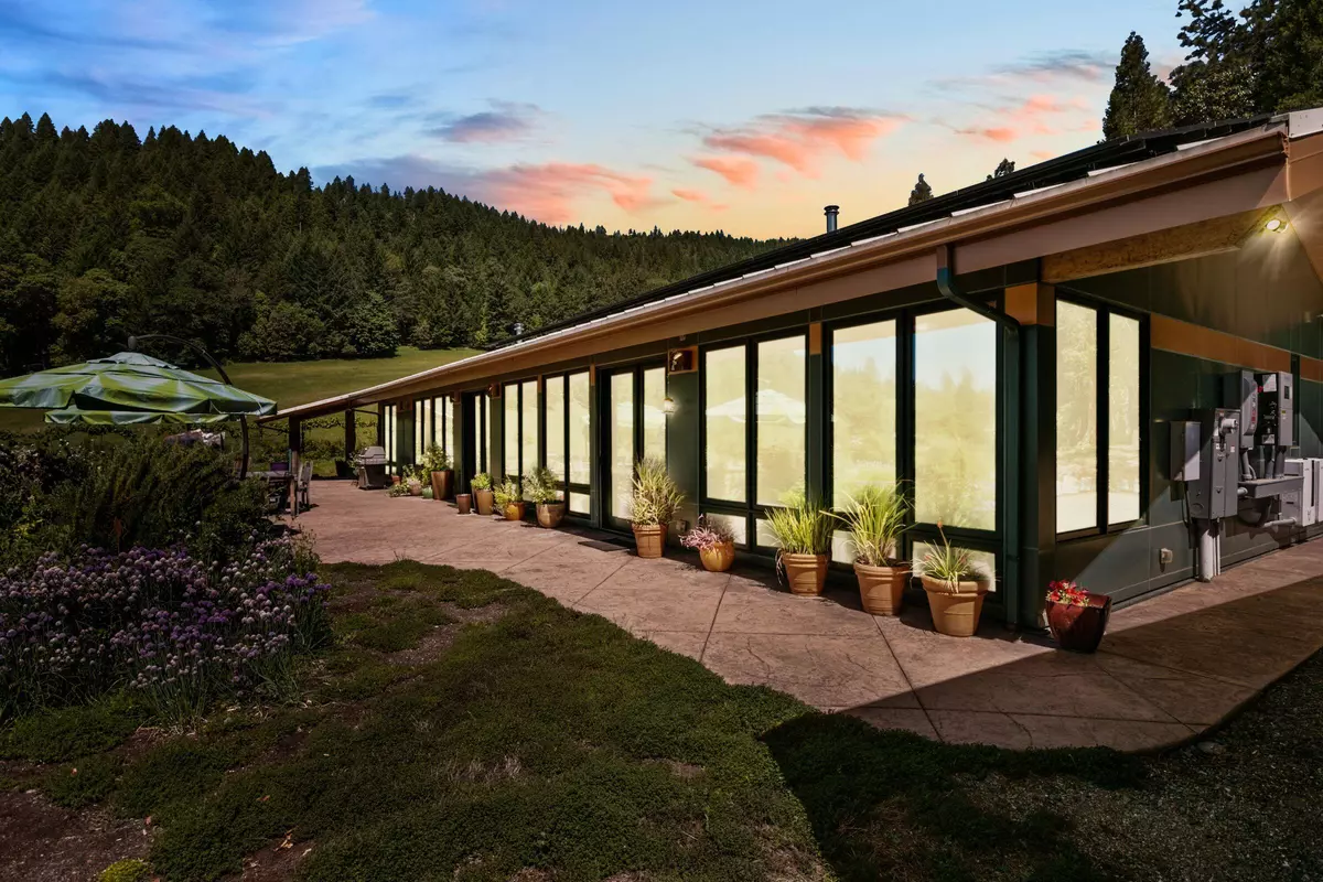 Azalea, OR 97410,1106 Upper Cow Creek RD