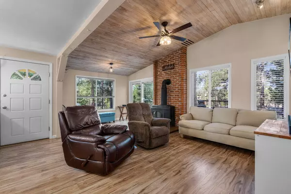 Bend, OR 97707,16738 Casper DR