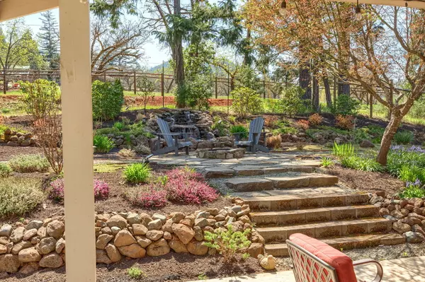 Grants Pass, OR 97527,356 Brooke LN