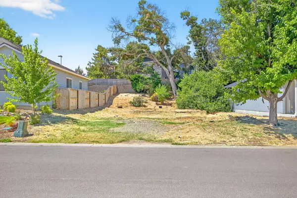 Talent, OR 97540,221 Christopher WAY