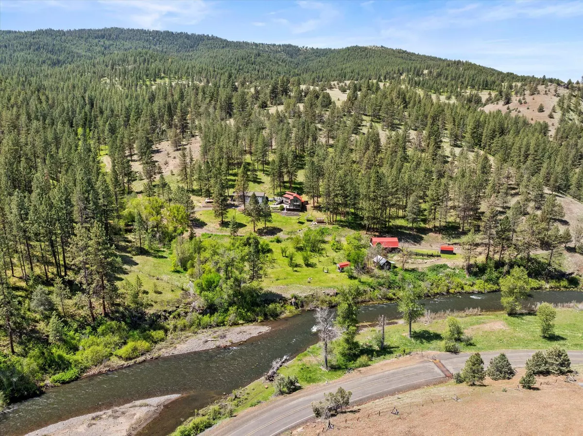 Long Creek, OR 97856,61702 Middle Fork LN