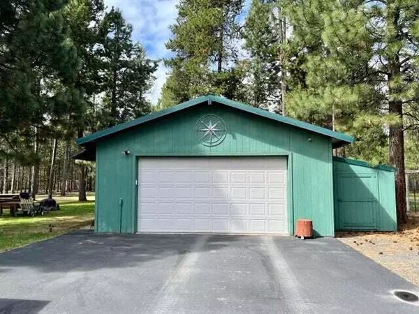 Bend, OR 97707,16928 Covina RD