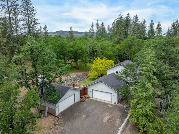 Shady Cove, OR 97539,200 Rene DR