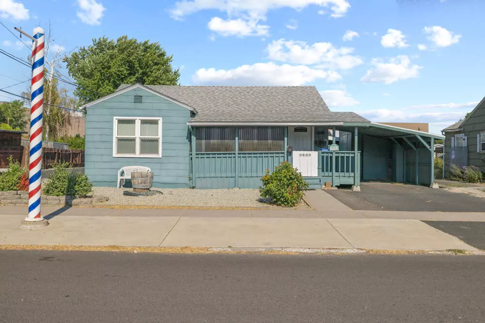 Klamath Falls, OR 97601,1633 Division ST