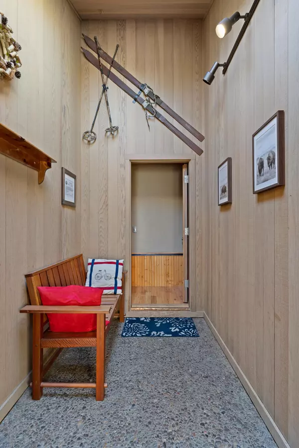 Sunriver, OR 97707,57335 Mountain View LN